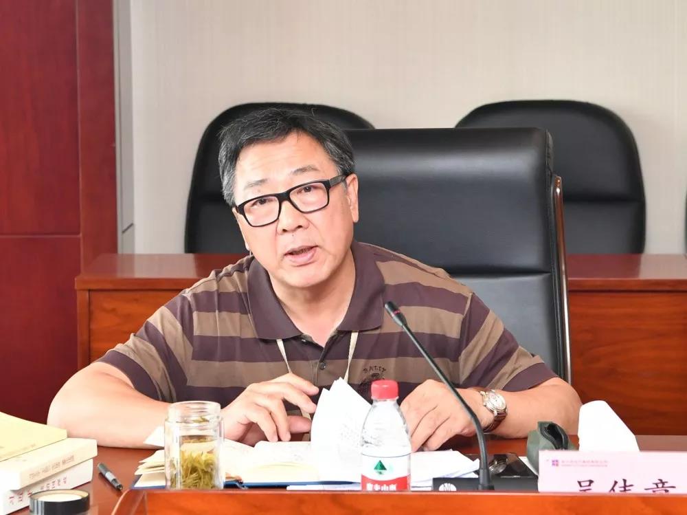 C1ECF936514CFD0E72352AA2867_1D463DA2_10F7C.jpg?e= C1ECF936514CFD0E72352AA2867_1D463DA2_10F7C.jpg?e=