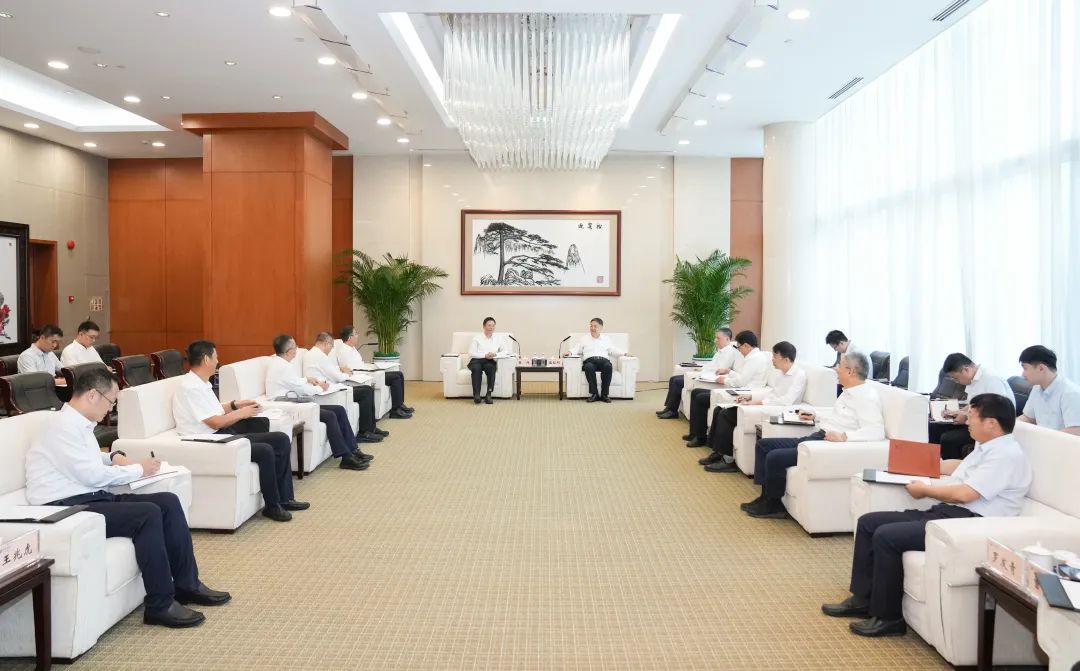 D2D59FF16BD438793BA670F8E40_C69BC04D_18E46.jpg?e= D2D59FF16BD438793BA670F8E40_C69BC04D_18E46.jpg?e=