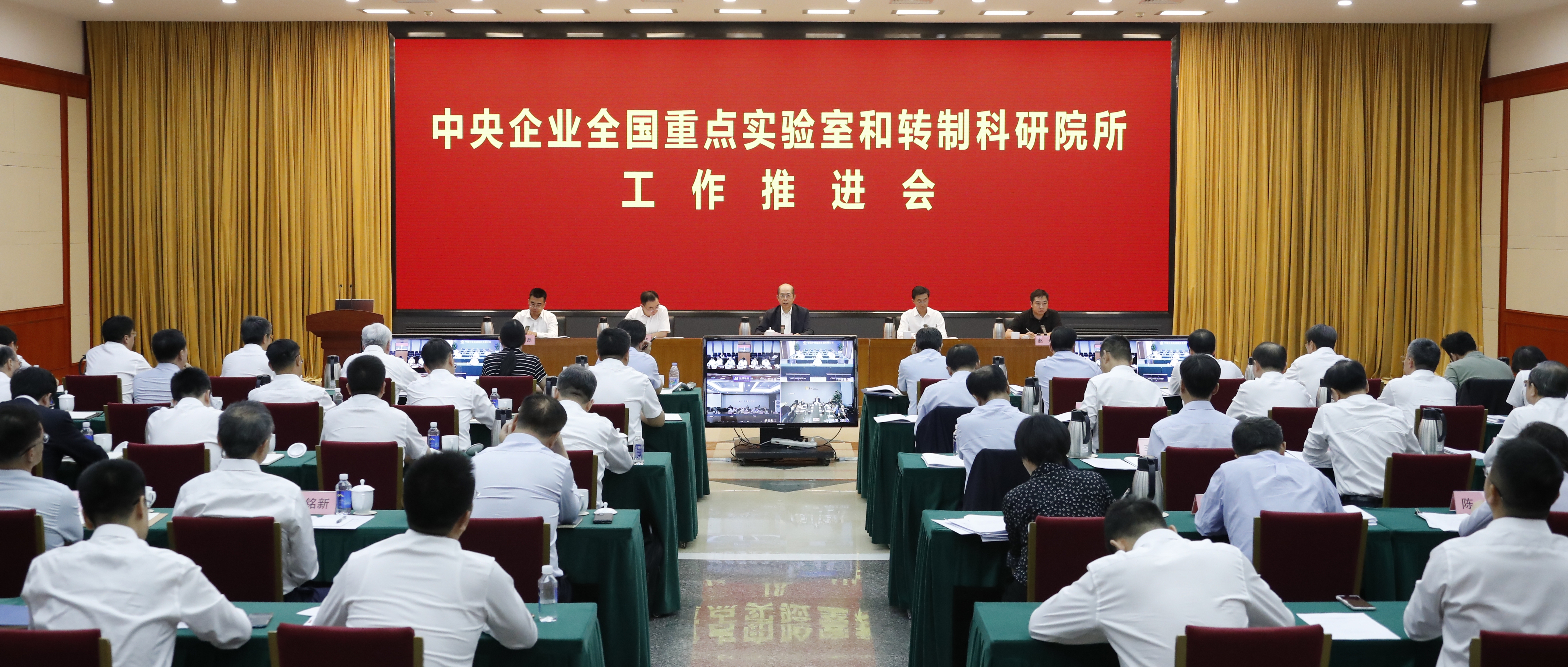 54D887BBA58D00804E8299F8B2D_7EDB8C38_690EA3.jpg?e= 54D887BBA58D00804E8299F8B2D_7EDB8C38_690EA3.jpg?e=