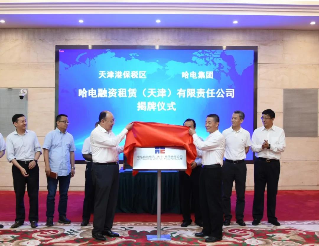 27EF69574217B07D3F7E6E73921_285F1517_19768.jpg?e= 27EF69574217B07D3F7E6E73921_285F1517_19768.jpg?e=