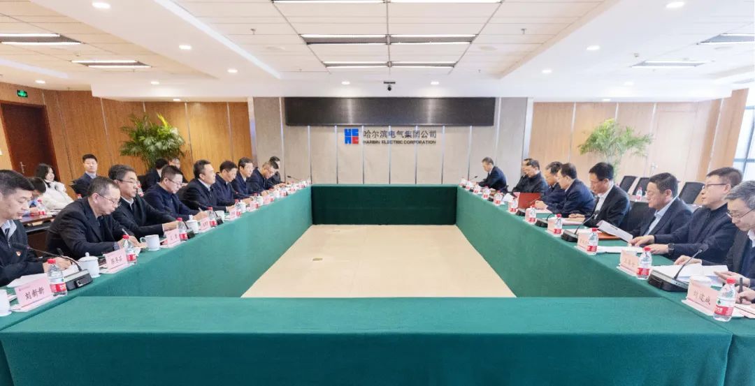 A0DE7BBD814BAAA61E0D25080B8_C65152E5_14040.jpg?e= A0DE7BBD814BAAA61E0D25080B8_C65152E5_14040.jpg?e=