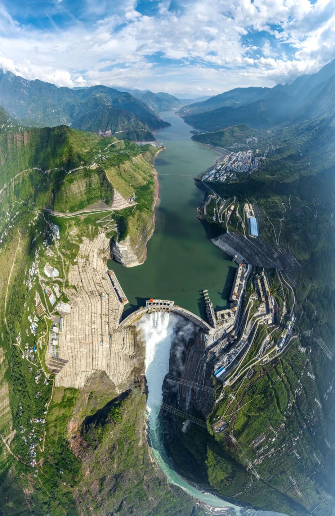 4C6C6AB61061C328D4393DA19EF_558DA11A_56E6A.jpg?e= 4C6C6AB61061C328D4393DA19EF_558DA11A_56E6A.jpg?e=