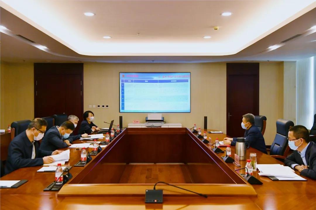 DAEEE78340FCCF53BC4AECFD2F4_1042E8F6_12D99.jpg?e= DAEEE78340FCCF53BC4AECFD2F4_1042E8F6_12D99.jpg?e=