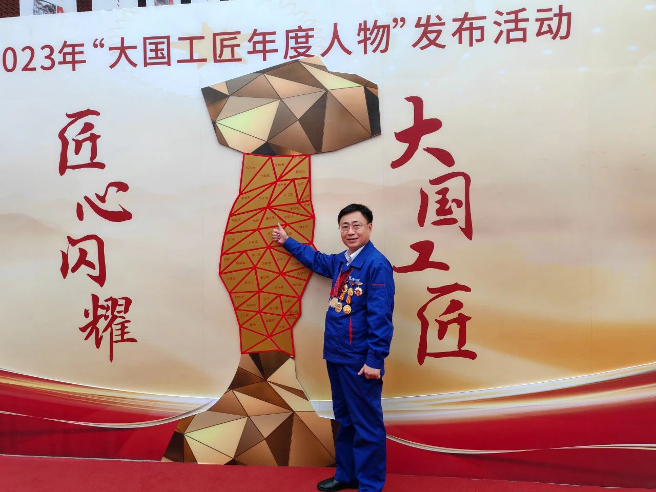 J9.COM��(�й�����)�ٷ���վ