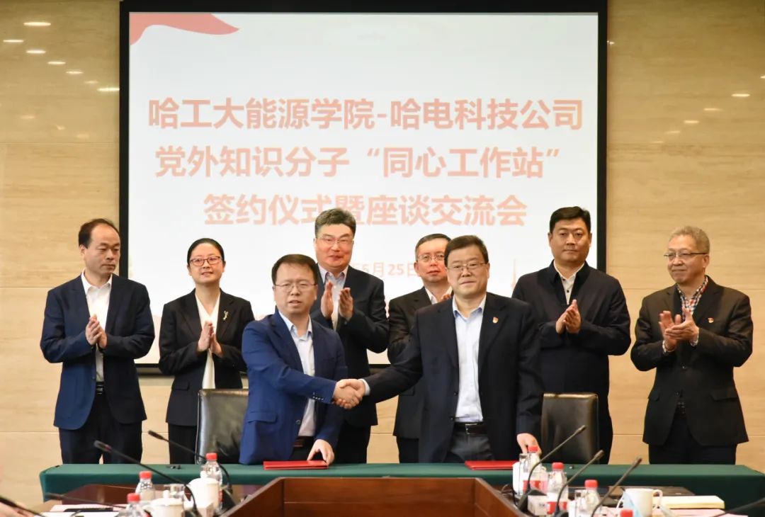 9302CD6EF310445370EAAEC7BB6_B2C388FC_17622.jpg?e= 9302CD6EF310445370EAAEC7BB6_B2C388FC_17622.jpg?e=