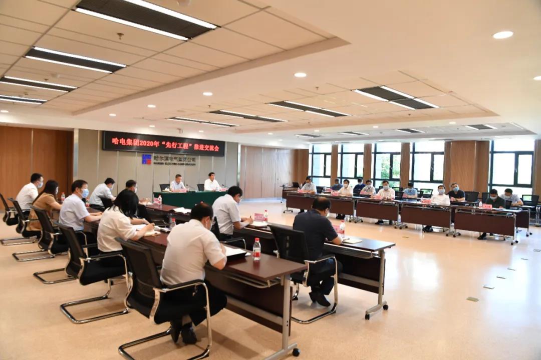 EEC19F4BA6E6DFB33A90B0ABCB9_3D681EAB_17A33.jpg?e= EEC19F4BA6E6DFB33A90B0ABCB9_3D681EAB_17A33.jpg?e=