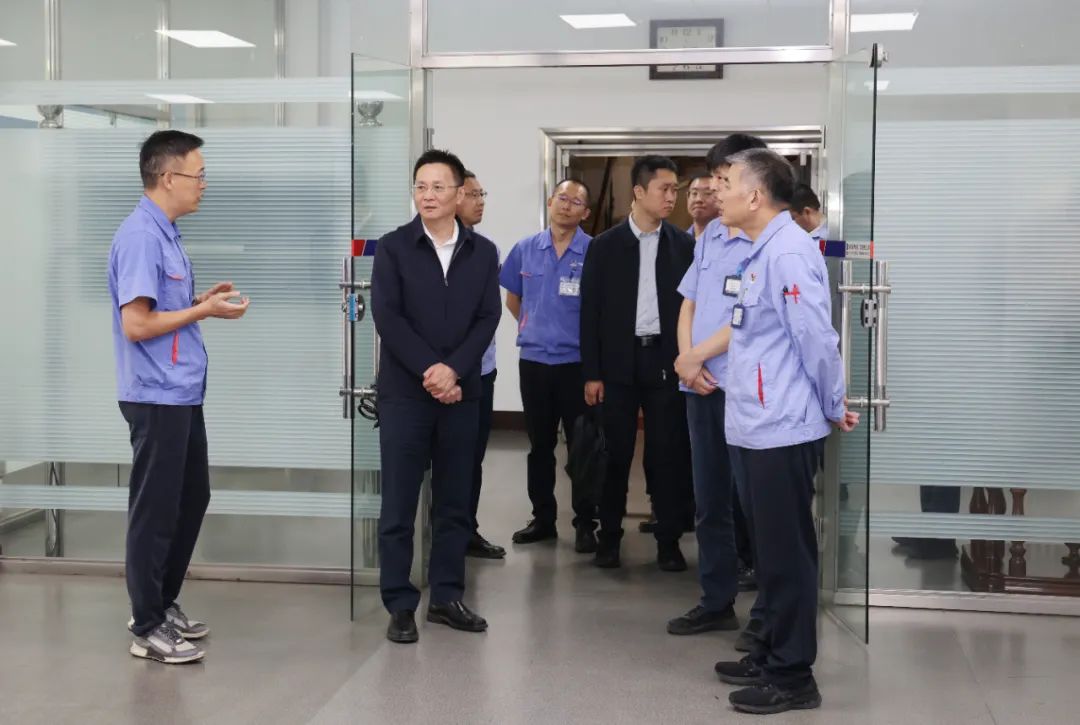 BCA2DA000BE583E9816D67AB8BB_6E6C55F9_15B0B.jpg?e= BCA2DA000BE583E9816D67AB8BB_6E6C55F9_15B0B.jpg?e=